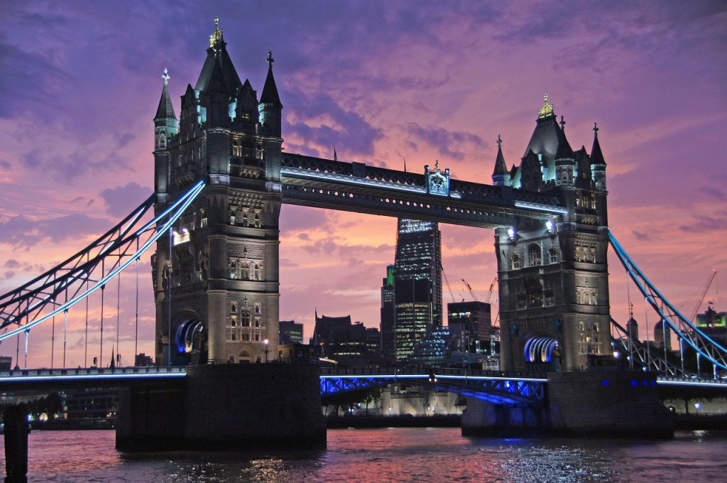 hd wallpaper, nature wallpaper, tower bridge-441853.jpg